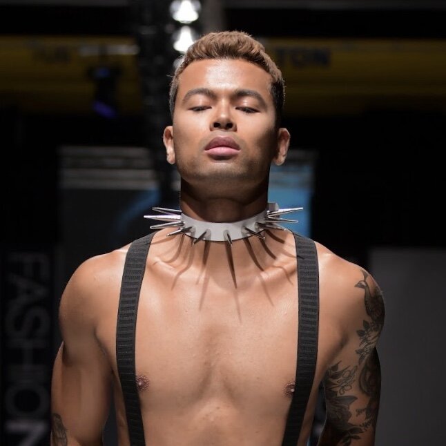 CHOKER + SPIKE