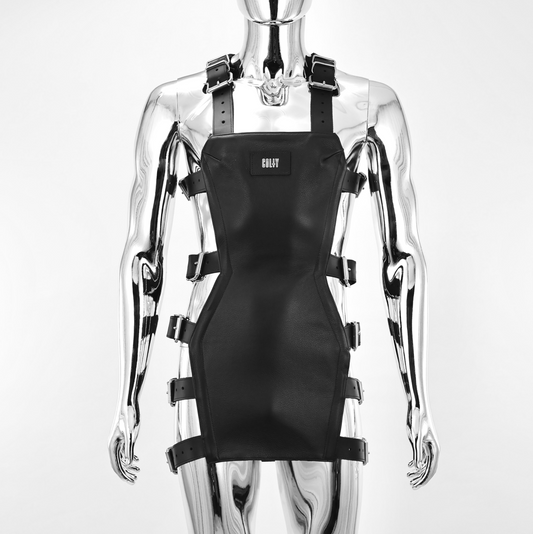 DOLL DRESS : BUCKLES