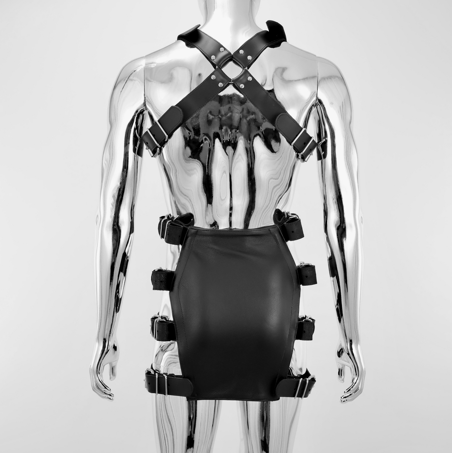 DOLL DRESS : BUCKLES