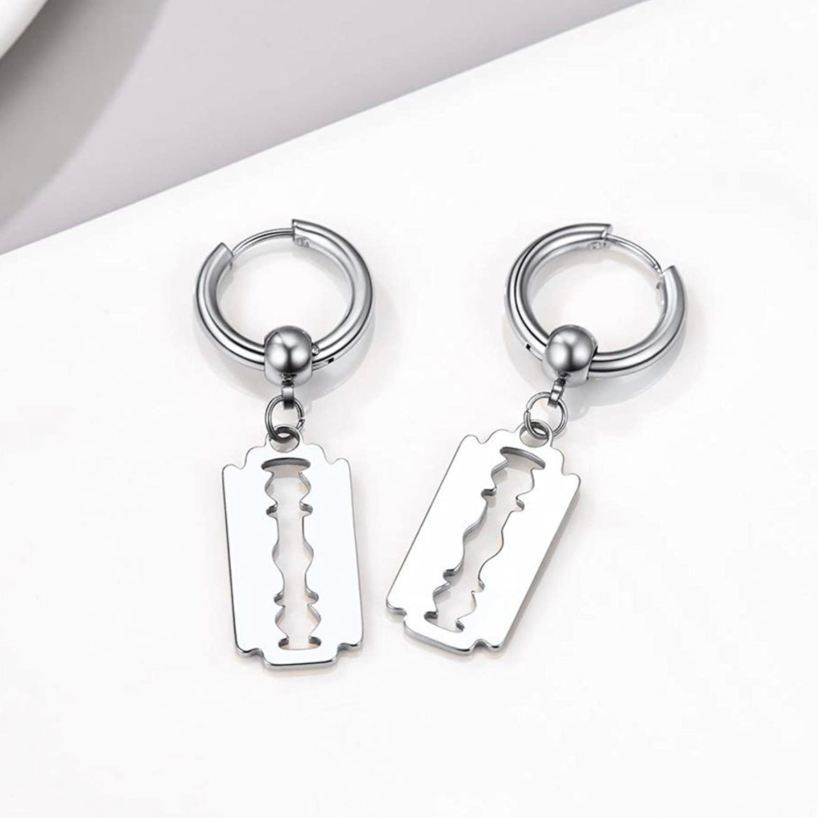 EARRINGS : STAINLESS STEEL RAZOR BLADE